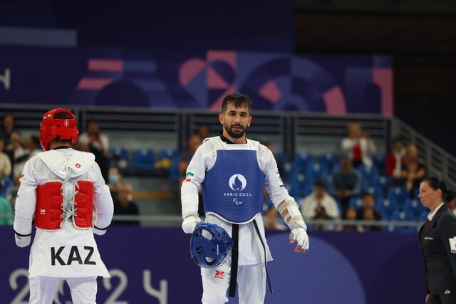 علیرضا بخت والپیپر علیرضا بخت والپیپر