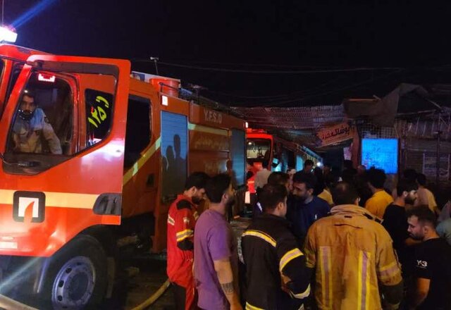 جزئیاتی از آتش سوزی در جمعه بازار یاسوج + عکس جزئیاتی از آتش سوزی در جمعه بازار یاسوج + عکس