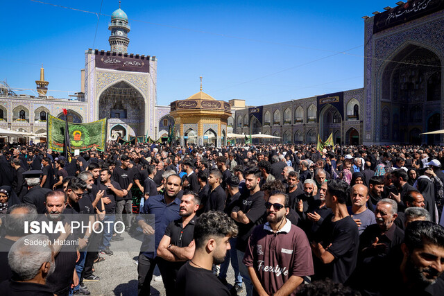 عکس از آرشیو شکسته شدن رکورد تشرف روزانه به حرم مطهر رضوی