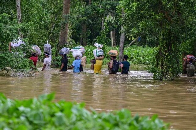 تلفات سیل اخیر در بنگلادش به ۷۱ تن رسید؛ خطر آلودگی آب و شیوع بیماریها