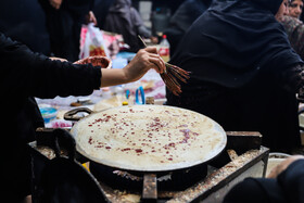 پذیرایی موکب جوانان رضوی از زائرین امام رضا (علیه‌السلام)