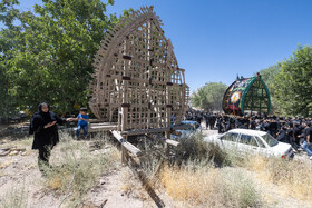 آیین نخل برداری روز شهادت امام رضا (ع) در روستای علی آباد شهرستان تفت _ استان یزد