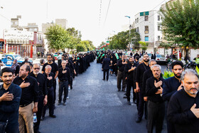 حرکت دسته‌های عزاداری و تجمع امام رضایی‌ها در تهران