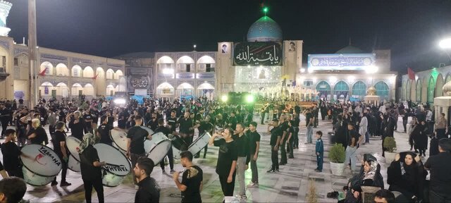 حرم جعفربن موسی الکاظم(ع) پیشوا در سوگ امام هشتم شیعیان سیه پوش شد