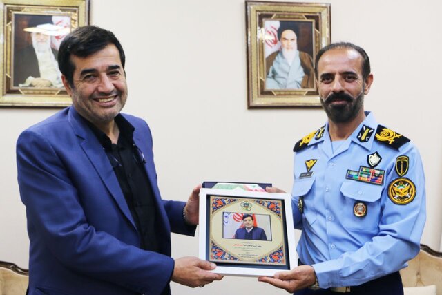 دیدار رئیس سازمان تربیت بدنی ارتش با وزیر ورزش دیدار رئیس سازمان تربیت بدنی ارتش با وزیر ورزش