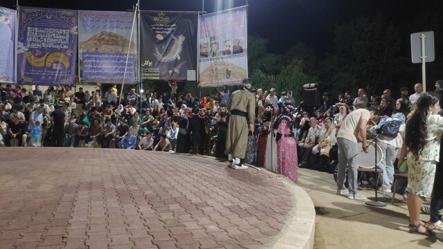 دومین جشنواره منطقهای تئاتر آئینی سنتی زیویه سقز آغاز به کار کرد