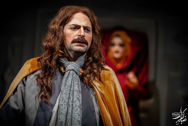 اجرای «قضیه تفنگ چخوف» دوباره تمدید شد اجرای «قضیه تفنگ چخوف» دوباره تمدید شد