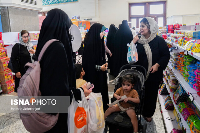 ۸۰ برگ حسن یزدانی؛ ۳۵ هزار تومان! / نوشتافزار ایرانی هم ارزان نیست