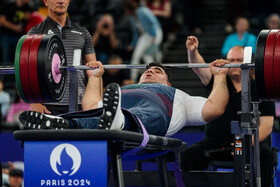بازیهای پارالمپیک ۲۰۲۴ پاریس؛ علی اکبر غریب شاهی نماینده ایران در دسته ۱۰۷ کیلو گرم فینال رقابتهای پاراوزنهبرداری