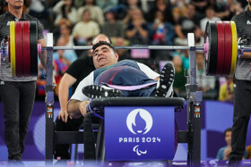 بازیهای پارالمپیک ۲۰۲۴ پاریس؛ علی اکبر غریب شاهی نماینده ایران در دسته ۱۰۷ کیلو گرم فینال رقابتهای پاراوزنهبرداری