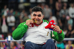 بازیهای پارالمپیک ۲۰۲۴ پاریس؛ کسب مدال طلای رقابتهای پاراوزنهبرداری توسط علی اکبر غریب شاهی نماینده ایران در دسته ۱۰۷ کیلو گرم