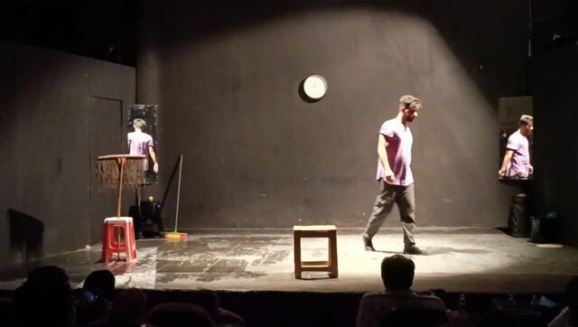 جشنواره استانی تئاتر مونولوگ دهگلان کار خود را آغاز کرد