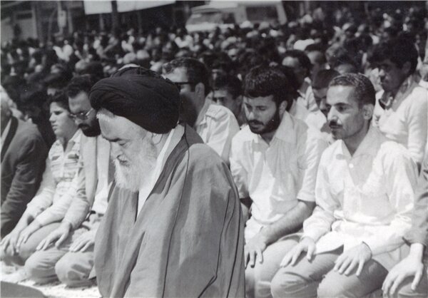 موشنگرافی| زندگینامه شهید آیتالله مدنی(ره) موشنگرافی| زندگینامه شهید آیتالله مدنی(ره)