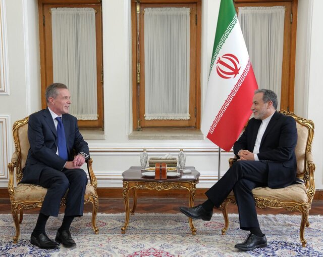 دیدار سفیر جدید نروژ با عراقچی دیدار سفیر جدید نروژ با عراقچی