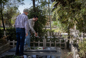 حضور جمعی از سینماگران در قطعه هنرمندان