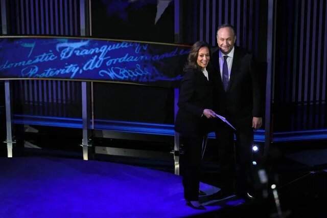 کامالا هریس و همسرش هریس: هنوز عقب هستیم، برای پیروزی کارهای زیادی باید انجام دهیم