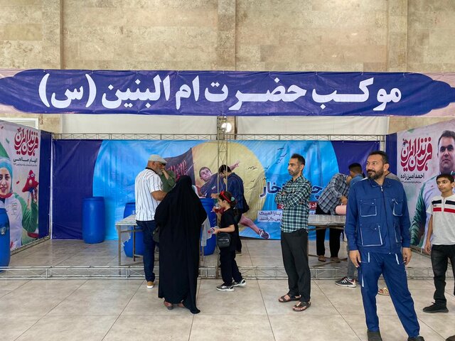 استقبال پرشور از مدالآوران خوزستانی در پارالمپیک/ استقبال از بیتسیاح با پرچم ضریح امام حسین(ع)