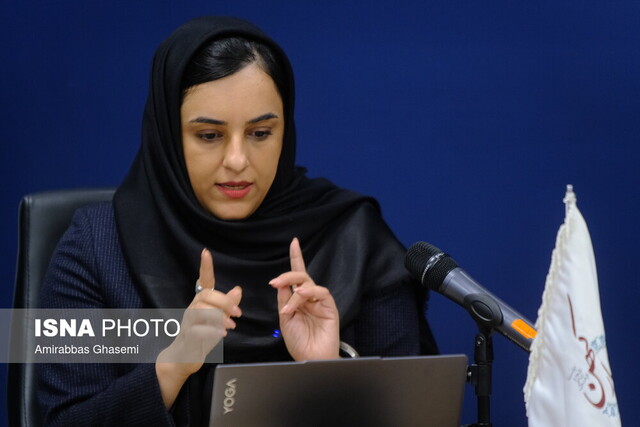 همبستگی و وحدت ملی به زبان فارسی نیاز دارد همبستگی و وحدت ملی به زبان فارسی نیاز دارد