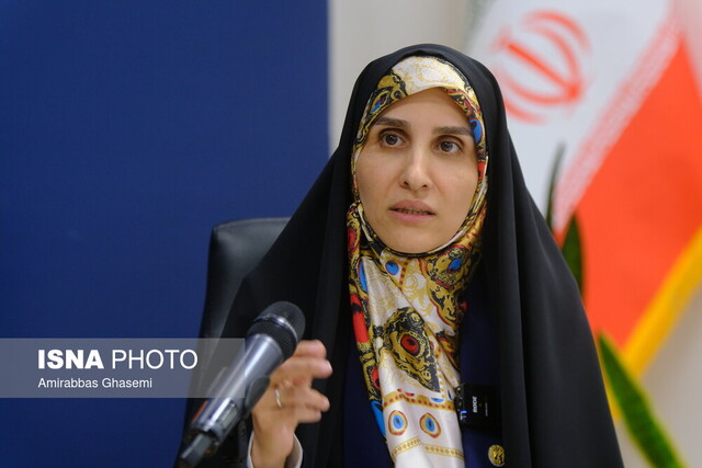 زبان رسمی، راهی برای حفظ همبستگی و تسهیل ارتباط میان مردم ایران زبان رسمی، راهی برای حفظ همبستگی و تسهیل ارتباط میان مردم ایران