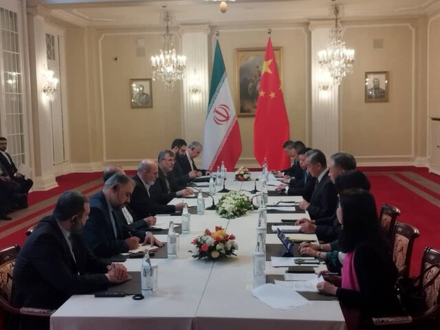 وزیر خارجه چین: ایران یک قدرت بزرگ منطقهای است، روابط ما متأثر از دیگران نخواهد بود