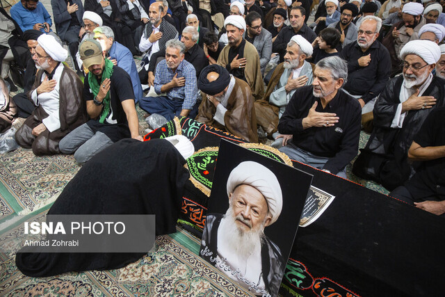 پیکر آیتالله محفوظی در حرم حضرت معصومه (س) به خاک سپرده شد