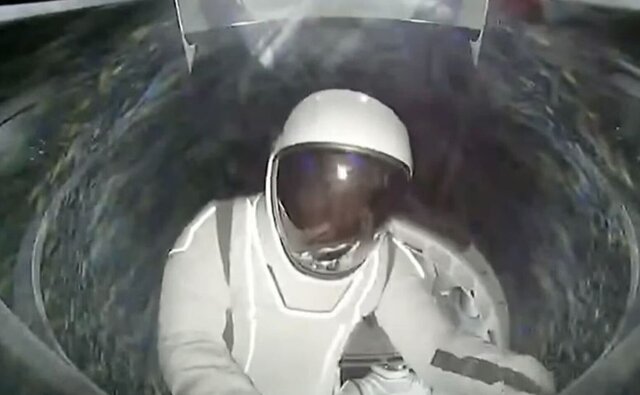 اولین پیادهروی فضایی خصوصی انجام شد