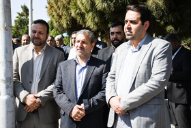 به ترتیب از سمت راست، علی صالحی، عضو شورای اسلامی شهر اصفهان، کمال حیدری، معاون فرهنگی شهردار و رئیس سازمان فرهنگی، اجتماعی و ورزشی شهرداری اصفهان و مصطفی نباتینژاد، عضو شورای اسلامی شهر اصفهان
