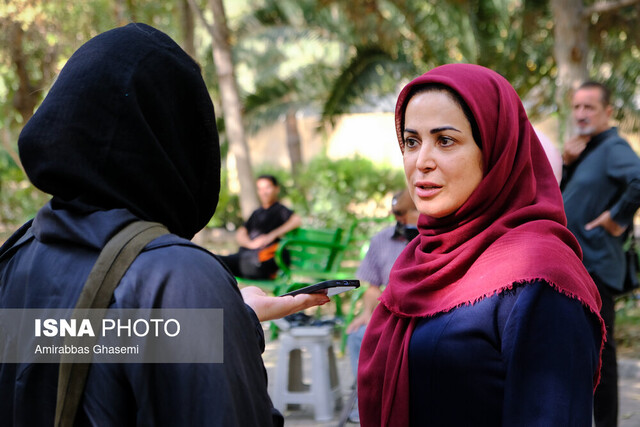 کمند امیرسلیمانی: متاسفانه روبروی هم ایستادهایم نه کنار هم!