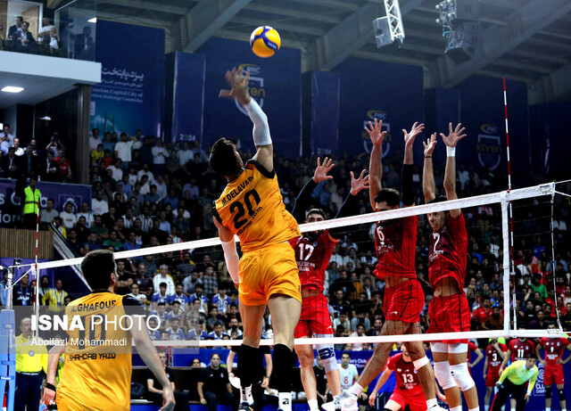 تصویر آرشیوی است. پیروزی شاگردان بهروز عطایی در لیگ والیبال