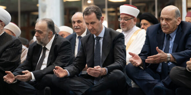 مشارکت بشار اسد در جشن میلاد پیامبر (ص) در دمشق مشارکت بشار اسد در جشن میلاد پیامبر (ص) در دمشق