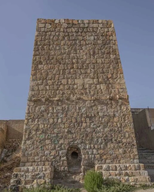 جاذبههای اعجابانگیز خرمآباد از «فلکالافلاک» تا «گرداب سنگی»!