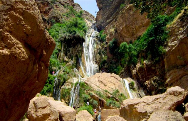 جاذبههای اعجابانگیز خرمآباد از «فلکالافلاک» تا «گرداب سنگی»!