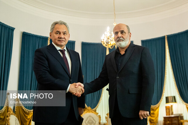 عکس آرشیوی احمدیان: ایران از اصول خود در حفظ چرخه غنیسازی کوتاه نمیآید