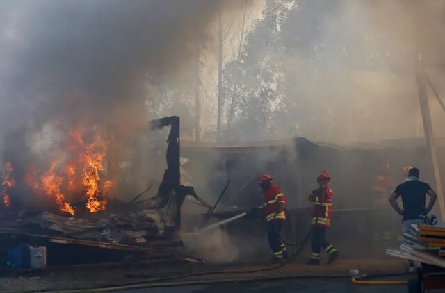 عکس: آسوشیتدپرس حریق گسترده در پرتغال؛ بیش از ۶۲ هزار هکتار از اراضی اصلی در آتش سوخت+فیلم