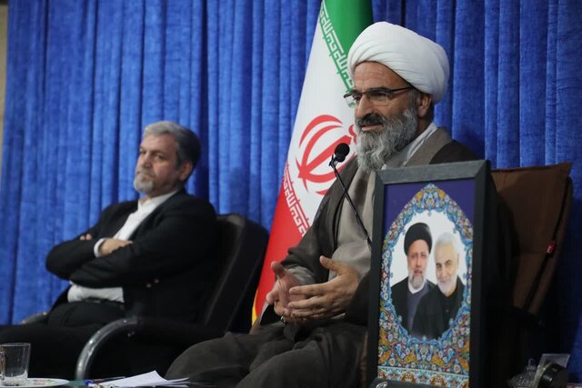 سمنان گزینهای مناسب برای جابجایی پایتخت/ لزوم شکستن تابوی استاندار بومی سمنان گزینهای مناسب برای جابجایی پایتخت/ لزوم شکستن تابوی استاندار بومی