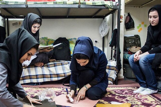 عکس تزئینی است. کاهش سن «تجرد قطعی» دختران از ۴۵ به ۳۸ سالگی/ وضعیت نرخ تجرد قطعی در ۱۰ سال آینده