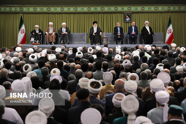 رهبر انقلاب:  امت اسلامی با قدرت درونی رژیم صهیونیستی را از قلب جامعه اسلامی برمی‌دارد