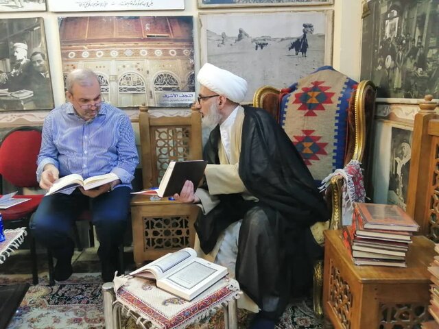 بازدید سفیر ایران در عراق از مرکز تاریخنگاری نجف