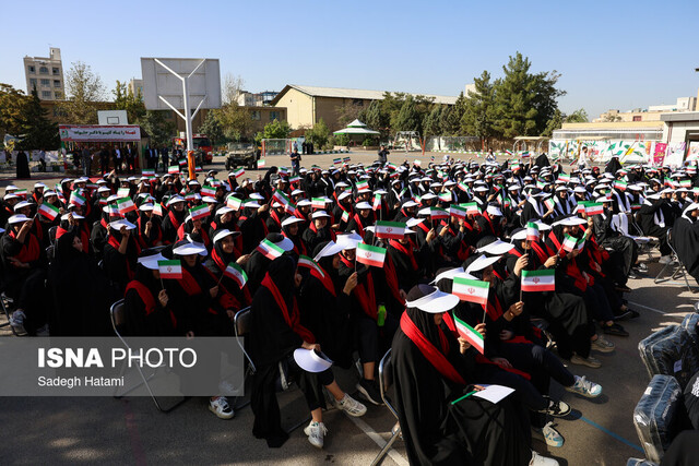 دانشآموزان، معلمان و خانواده سه ضلع اصلی مدرسه هستند
