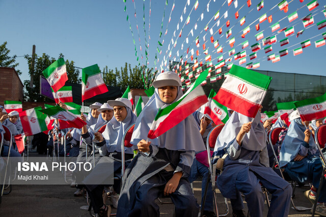 انقلابی در مدرسهسازی و کاهش شکاف آموزشی در ایران انقلابی در مدرسهسازی و کاهش شکاف آموزشی در ایران
