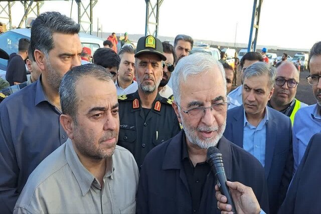 ۱۷ معدنچی در حادثه طبس همچنان محبوس هستند ۱۷ معدنچی در حادثه طبس همچنان محبوس هستند