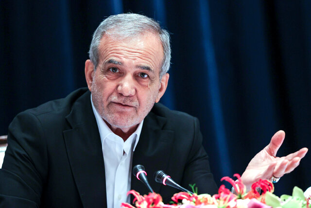 تکذیب خبرسازی علیه رئیسجمهور/ نگرانی وزیر کشور/ دیدار پزشکیان با ریشسفیدان متنفذ