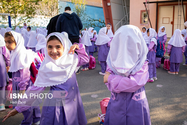 عکس تزئینی است. ارائه خدمات تحصیلی به دانشآموزان نیازمند توسط بنیاد علوی و بهزیستی