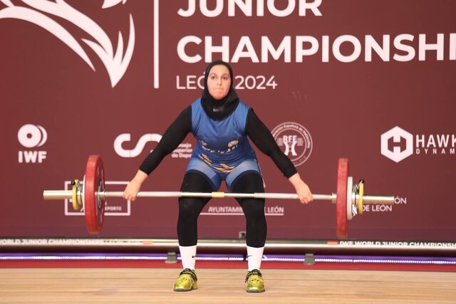 دختران وزنهبردار ایران در جوانان جهان ۱۲ و ۲۰ شدند