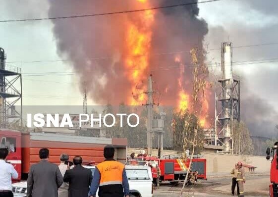 بازدید رئیس کل دادگستری استان سمنان از محل وقوع انفجار در گرمسار