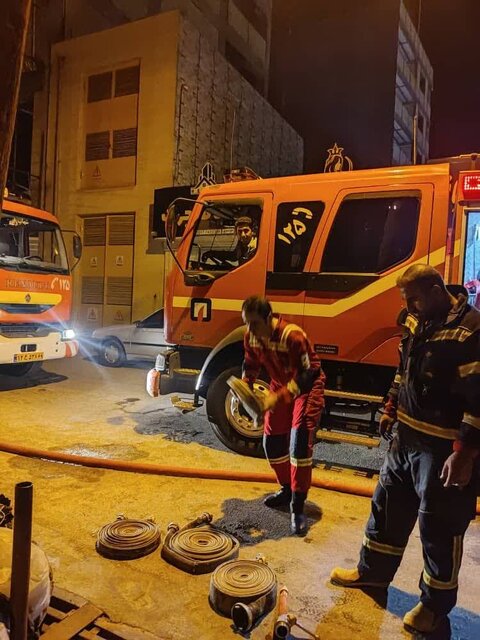 وقوع آتشسوزی در یک مجتمع بزرگ تجاری و تفریحی یاسوج