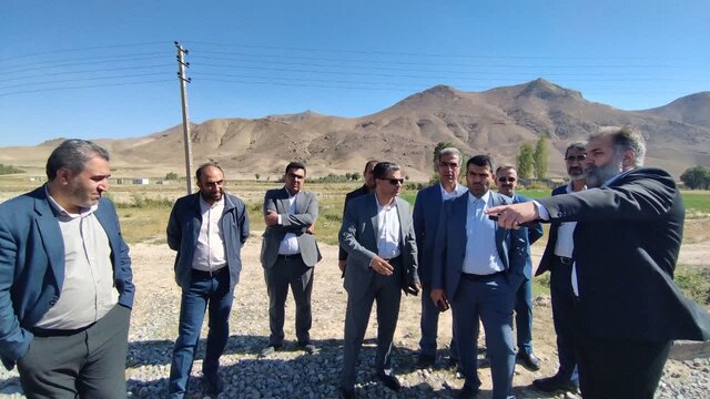 توسعه صادراتی غیر نفتی فیروزکوه از طریق گسترش حمل و نقل ریلی توسعه صادراتی غیر نفتی فیروزکوه از طریق گسترش حمل و نقل ریلی