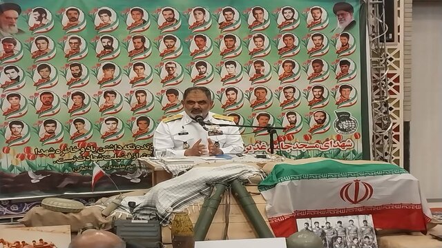 نمایش نیروی دریایی در صحنههای بینالمللی نمایش اقتدار مردم است نمایش نیروی دریایی در صحنههای بینالمللی نمایش اقتدار مردم است