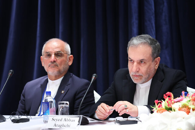 اولین سوال از وزرای دولت چهاردهم، خطابهای پزشکیان به مردم آمریکا و مسئله همیشگی قبل شهرآورد پایتخت