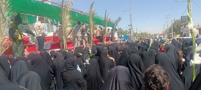 برگزاری مراسم تشییع شهدای تازه تفحصشده دفاع مقدس در شهر مهران